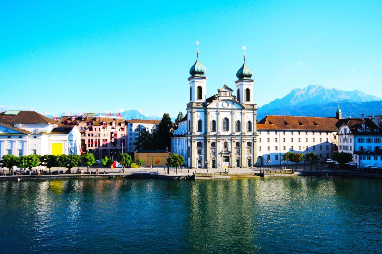 Hitrental Chapel Bridge * Lucerne